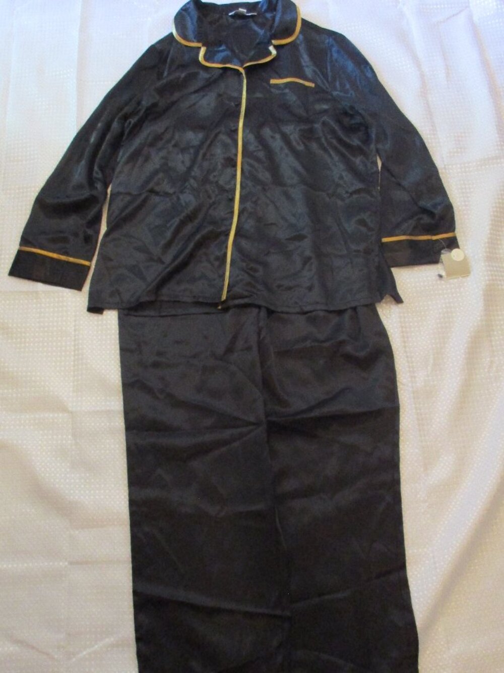NWT Croft & Barrow Intimates Black /Gold 2-Piece Women's Satiny Pajama Set Sz. L